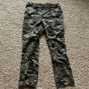 Camo Straight-Leg Pants - Green/Olive Camouflage